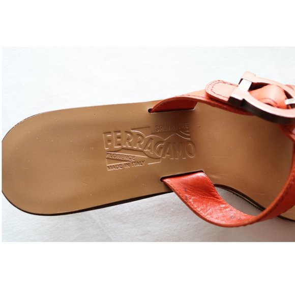 Ferragamo Leather Sandals With Gancini Buckle - Picture 5 of 12
